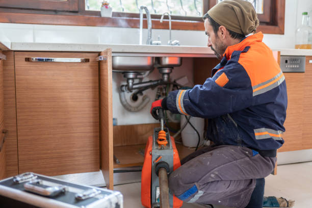 Best Emergency Plumber  in Ashwaubenon, WI
